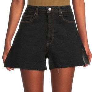 NWT We Wore What High Rise Boyfriend Short Size 25 (2) Black